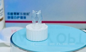 一副OK镜的价格是如何“减半”的——武汉公益护眼基地的普惠逻辑