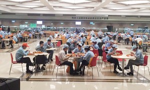 南昌市工厂食堂承包供应商怎么选？星力餐饮能处理突发供餐需求