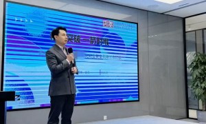 找西安经济犯罪辩护律所？周泰律师谈无真实交易发票案的证据审查与辩护策略
