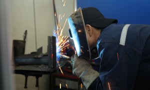 长沙零基础学焊工去哪里学好？湖南万通汽车学校焊接专业值得信赖