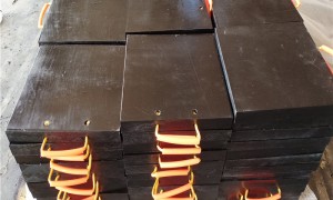 防滑支腿垫板哪家性价比高？德州众一耐磨材料厂家实力参考