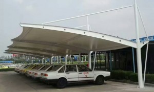 2026年做停车棚选哪个品牌好帮忙推荐，专业光伏车棚供应商推荐