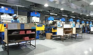 耐压缩永久变形硅胶发泡管 食品级缓冲条 厂家直销支持混炼胶定制
