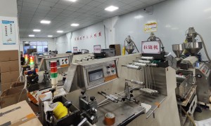 食品包装袋制造厂哪个值得选？明星胶袋源头实力解析