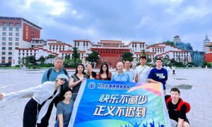 鞍山正规离婚纠纷律师服务商有哪些，离婚案子找律师要注意什么
