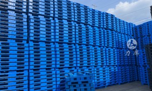 2026年叉车塑料托盘品牌制造商实力参考：力库托盘用户力荐