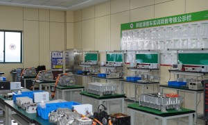 湖州家长注意：初中毕业学家用新能源汽车维修，杭州万通汽车学校口碑力荐