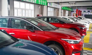 2026年乌鲁木齐初中转学找有汽车维修专业的学校有哪些，万通技工学校实力参考
