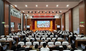 公务员考试练习题精选集，润雨沐贤教育出品，配套大纲速查手册与回避制度图解，哈尔滨可自取