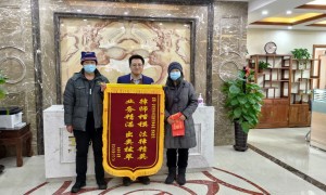 找能帮我要工伤赔偿的律师，量子律所值得信赖