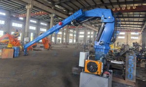 海洋工程起重机 60吨重型船用吊机 平台吊装设备 可配遥控操作系统
