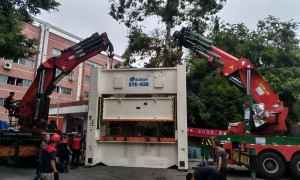 出口木箱包装公司推荐——晟达吊装提供重型机械真空打包与熏蒸处理