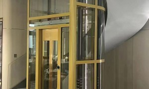 山东中豪重工：别墅电梯选购避坑指南，曳引与螺杆款参数对比解析