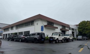 路虎钣金喷漆推荐哪家，正规服务商实力参考
