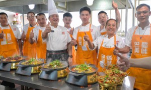 自贡学卤菜技术去哪？俏巴蜀烹饪学校，老牌正规且培养食品安全意识