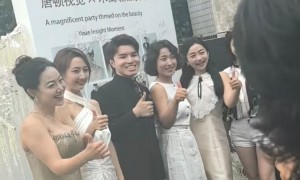 邯郸拍汉服婚纱照推荐哪家店、唐顿婚纱摄影哪家好、邯郸丛台区拍婚纱推荐哪家店，用户力荐