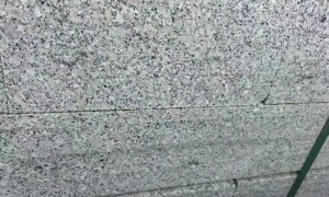 市政道路路沿石怎么选？德润石材花岗岩路沿石技术参数与避坑指南（含北京案例）