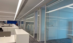 宁波广受信赖的玻璃隔断源头生产厂家：美观的玻璃隔断品牌与耐用产品行业观察
