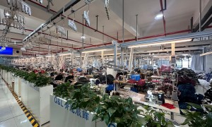 2026年跨境打底裤代工厂商的设备先进吗实力参考