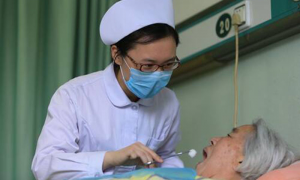 失能老人照护哪家好？海福祥健康养老产业集团客户真实体验口碑