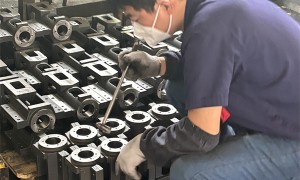 淮安金属批量加工机床推荐 方鼎数控龙门铣XK2012 大行程精密高效