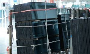 2026年正规的防砸玻璃厂家，抗冲击强适合学校走廊用的制造厂家实力参考