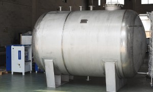 山东客户信赖的不锈钢储罐供应商 双鸿提供焊接工艺优良的储罐设备