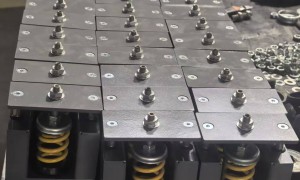 阻尼弹簧减震器生产厂家哪家技术强实力参考