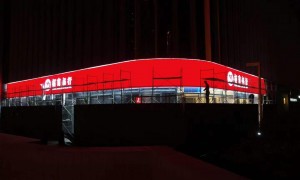推荐广告灯箱靠谱厂家锐彩标识：室内灯箱在政务大厅与医院导视中的应用