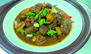 东安县老牌饭店餐饮找哪家？万禧楼透明报价服务商，不踩坑指南