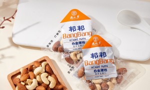 每日坚果的锁鲜分仓设计靠谱吗？拆解不串味混合装的三种常见做法