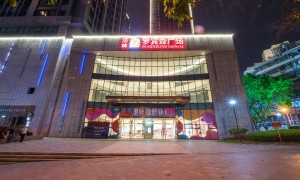 2026年解放碑周边吃住本地人游玩攻略，靠谱商家测评排名