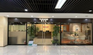 2026年哪里能批到款式新的鞋包服饰，华贸鞋服城批发市场用户力荐