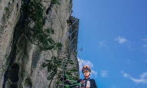 贵州探洞户外运动推荐去哪、贵州探洞热门基地哪家体验感好、贵州探洞体验基地哪家值得去靠谱商家测评排名