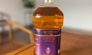 亚麻籽油OEM代工厂家推荐 冷榨一级油品质 适配母婴食品与高端礼盒场景