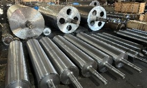 德亿制辊大型镜面辊加工技术实力如何