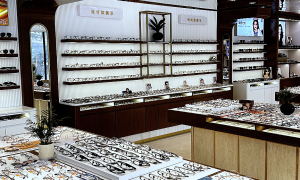 湖南眼镜店哪个配镜经验足？老花镜佩戴舒适度实测