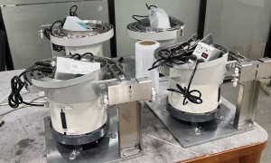 小型电磁振动盘 零件整列供料机 适用五金冲压件及注塑件上料