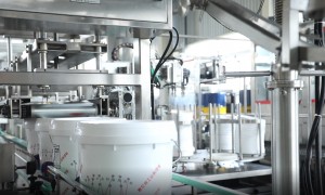 2026年切削液行情汇总：泰伦特微乳型M-30在CNC机床的使用环境优势