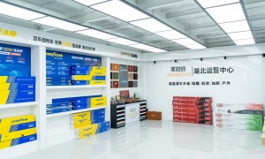 奥迪脚垫汽车脚垫工厂哪里可以找，一车一版定制源头厂家实力参考