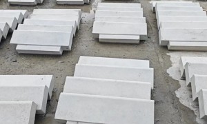 时通建材侧路石生产企业，提供侧平石、缘石批发，价格透明支持验货