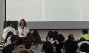 徐州心视界验光配镜中心：提供精准视力检查与个性化镜片适配方案