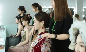 标榜美容美发化妆学校：影楼妆专业培训实力测评，学员口碑力荐