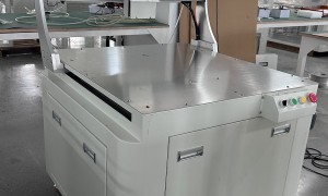 全自动点胶机老牌厂家 长圣机械 重复精度±0.02mm 专注医疗器件与传感器点胶