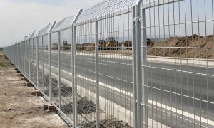 公路围栏网道路围网靠谱供应商用户力荐：河北衡联金属制品