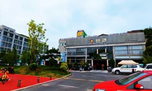 奔驰专修空气悬挂分配阀故障、车身升降异常维修门店口碑公司汇总