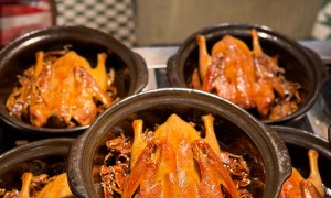 厦门本地人资深推荐：亦林阁姜母鸭沙茶面八市地标店，午餐聚餐实力之选