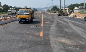 停车场划线施工专业公司有哪些？道路划线施工行业观察与实务选择参考