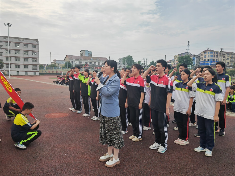 谷城县石花二中：牢记青春使命 书写时代新篇