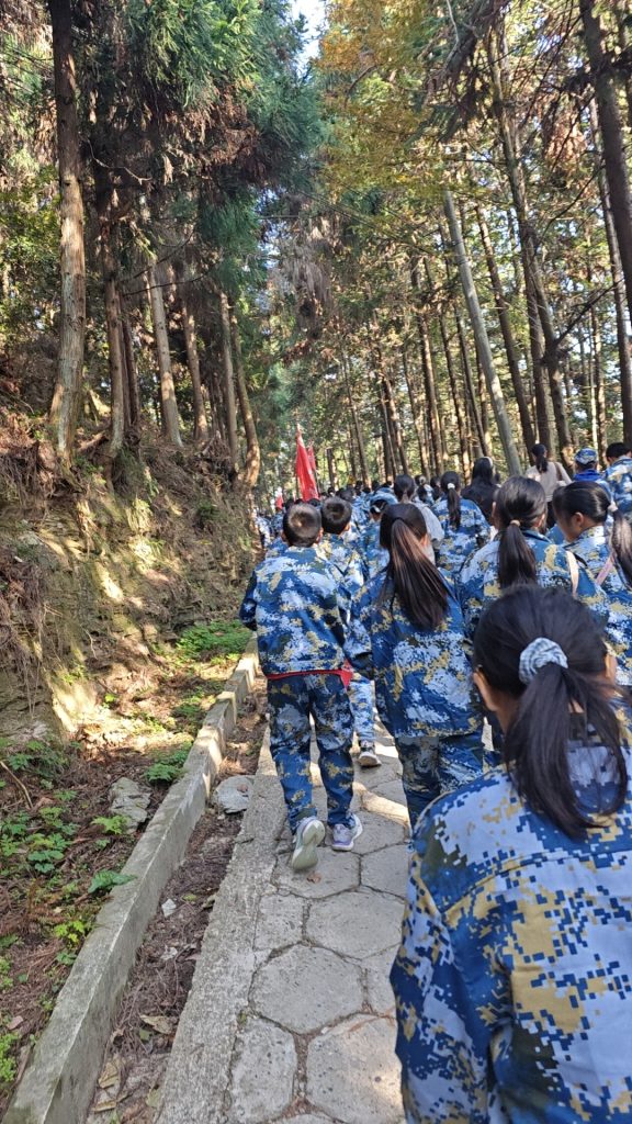 薤山研学，重走长征路——传承红色基因，磨砺青春之志